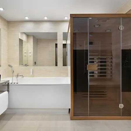 Hotel Moderno 4*