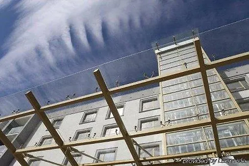 Moderno 4* بوزنان